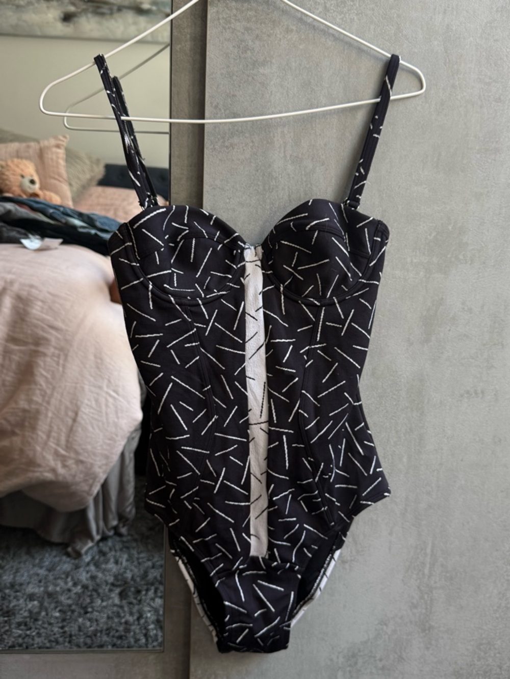 BRAND NEW RETRO EUROPEAN DESIGNER ONE PIECE SWIM